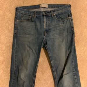 Everlane medium wash 31x32 slim denim jeans